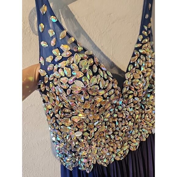 Navy Mesh Low Cut JVN BY JOVANI PROM/PAGEANT/FORMAL DRESS/GOWN READ Size 6 - Picture 3 of 6